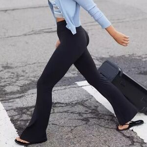 OFFLINE By Aerie Real Me High Waisted Crossover Flare Black Legging Size LARGE